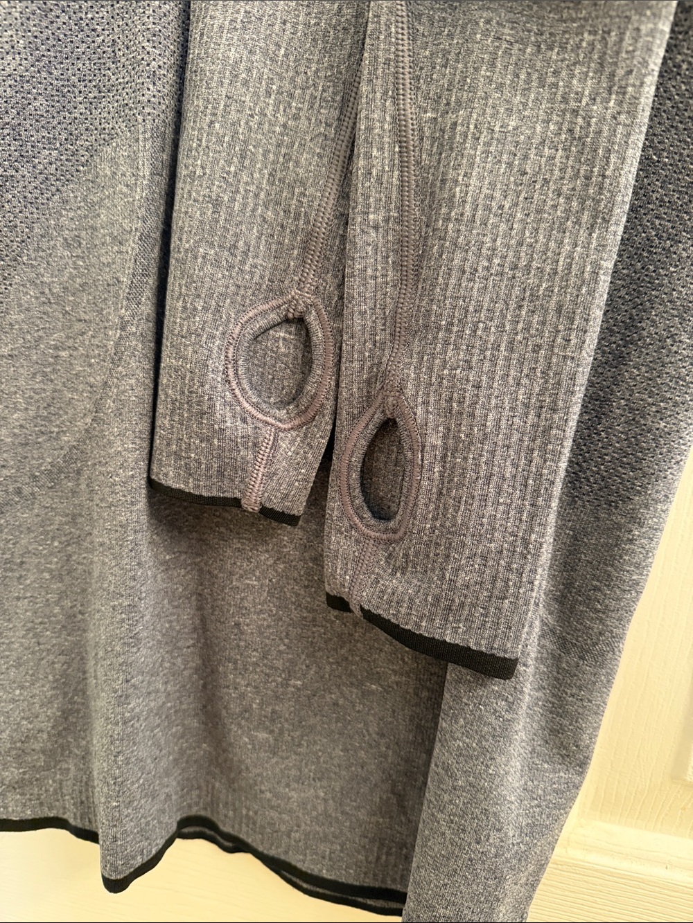 Lululemon Long Sleeve Run Swiftly Tech Tee - Picture 5 of 5